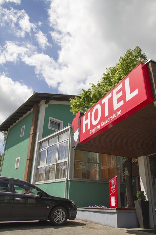 Gastwirtschaft & Hotel Holzinger Möllersdorf Esterno foto
